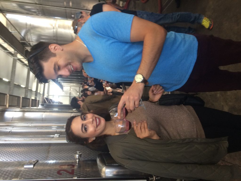 ერთდღიანი ღვინის ტური ღვინის სამშობლოში : კახეთი ღვინის სამშობლოა , ღვინის დაყენება მამაპაპურ ქართულ ქვევრებში   წლისაა . . .