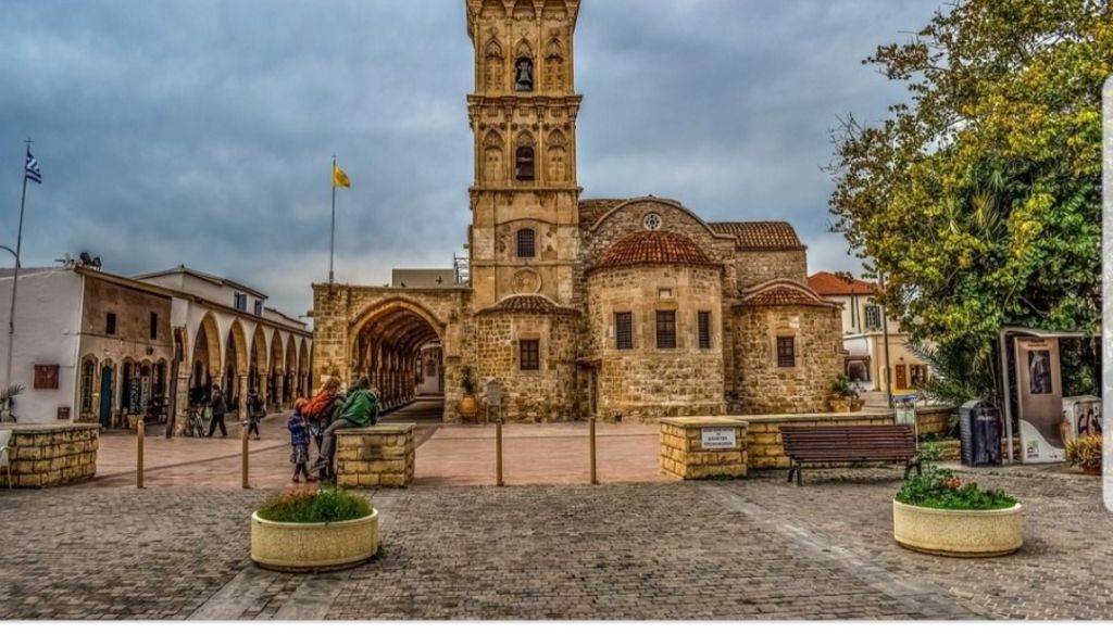 ჯგუფური ექსკურსია კვიპროსის სამ ულამაზეს ქალაქში