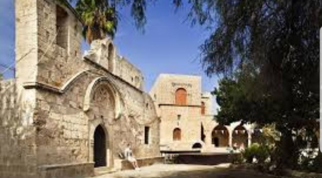 ჯგუფური ექსკურსია კვიპროსის სამ ულამაზეს ქალაქში