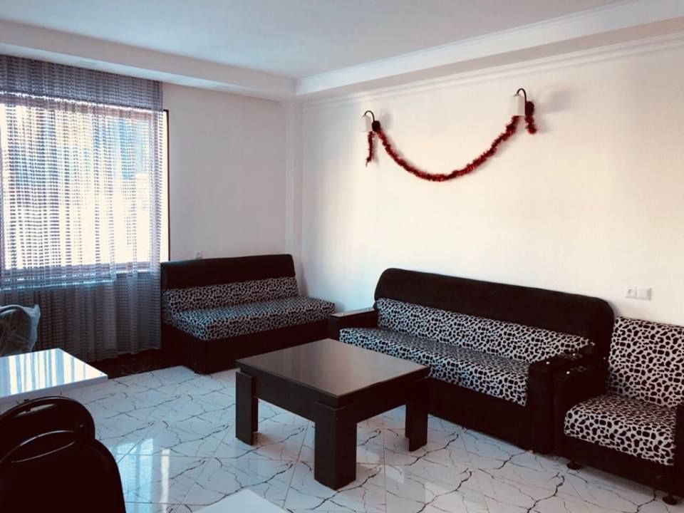 ქირავდება სართულიანი ორი კოტეჯი ოთხ-ოთხი საძინებლით.