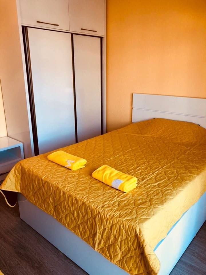 ქირავდება სართულიანი ორი კოტეჯი ოთხ-ოთხი საძინებლით.