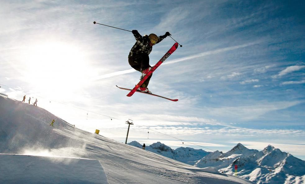 არ გამოტოვოთ გუდაურის გახსნა დელემბერს სულ რაღაც !