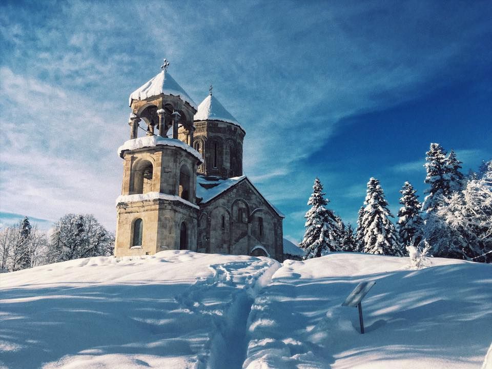 - იანვარი - ორდღიანი ტური რაჭაში (თოვლის ფესტივალი)