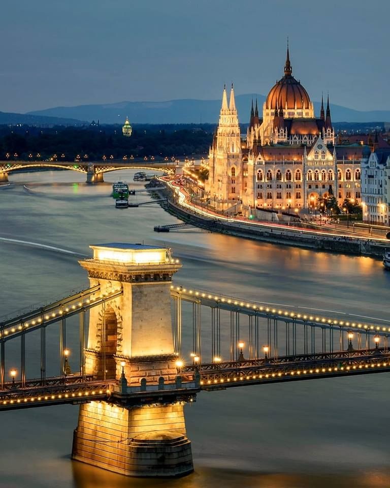 ბუდაპეშტი / ვენა