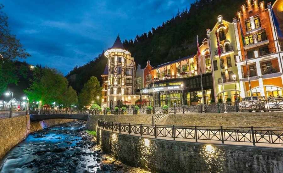 უფლის ციხე & ბორჯომის ერთდღიანი ტური