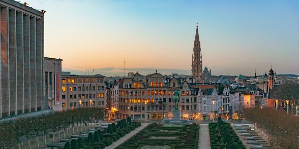 შენი მეგზური ⤿ ბრიუსელში