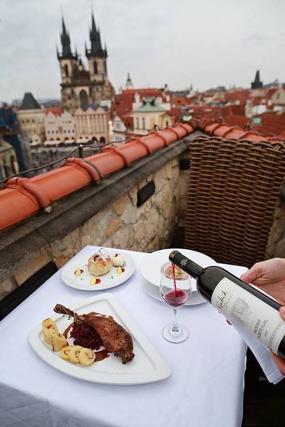 პრაღა  ₾-ად.