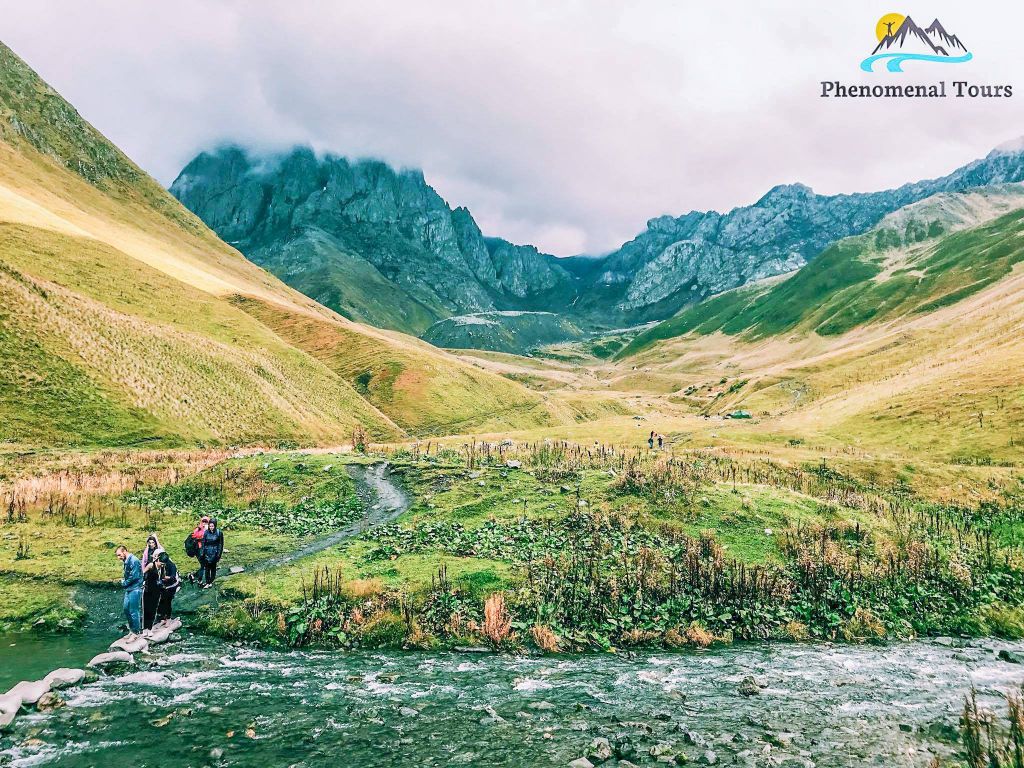 ჯუთა ჭაუხები - ივნისი