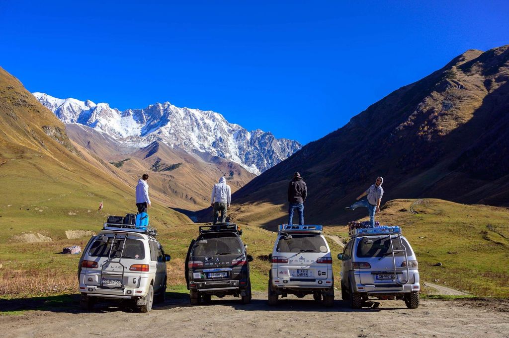 დღიანი დაუვიწყარი ჯიპ-ტური სვანეთში ( )