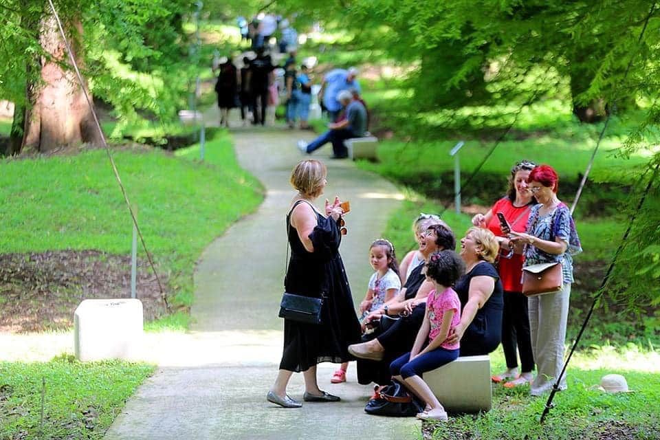 დენდროლოგიურის, მუსიკოსების და მინიატურების პარკების ორ დღიანი ტური