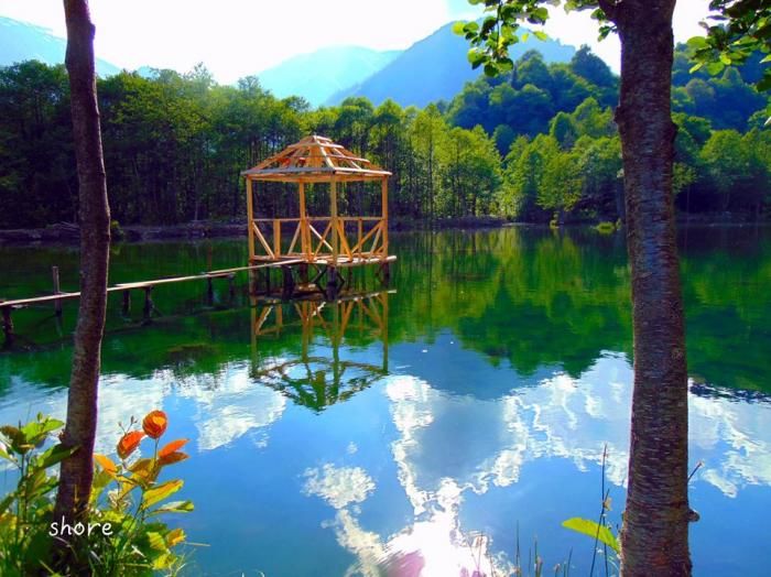 მწვანე ტბა (ქულბაქი) ულამაზესი ფერები