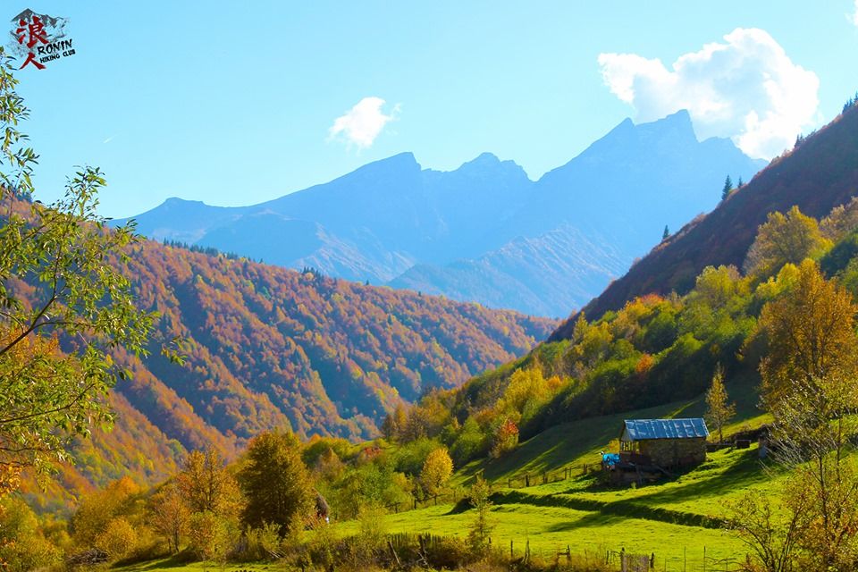 მოირონინე შემოდგომისფერი რაჭა - ცხრაჯვარი, ღები, გონა