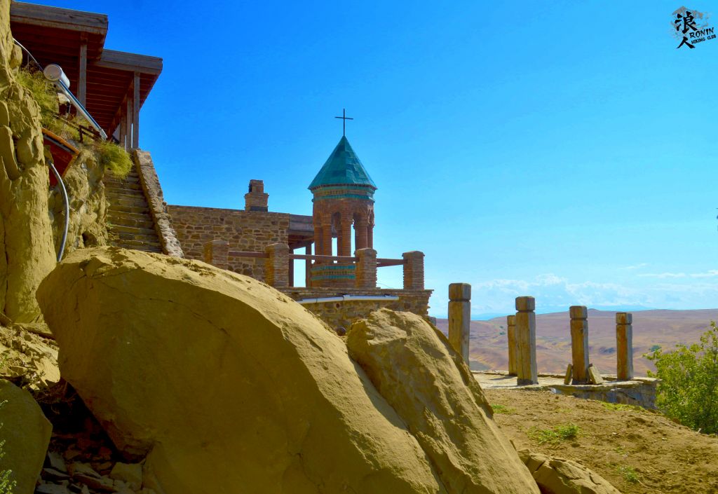 მოირონინე ფერადი უდაბნო