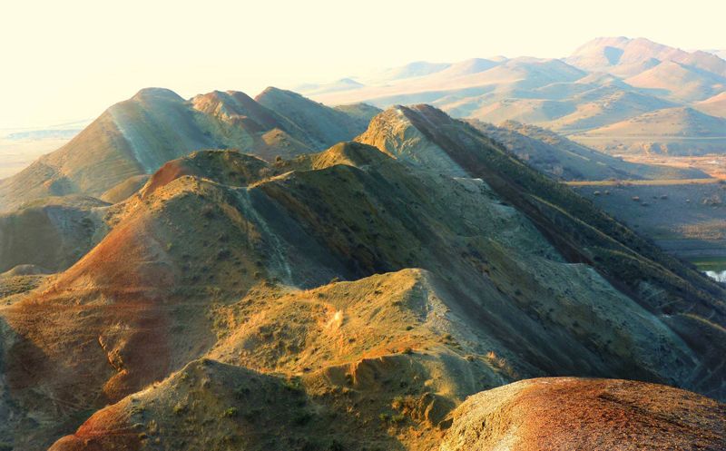 ოქტომბერი - ფერადი უდაბნოს ტური