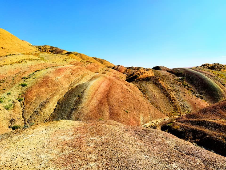 ნოემბერი - ფერადი უდაბნოს ტური