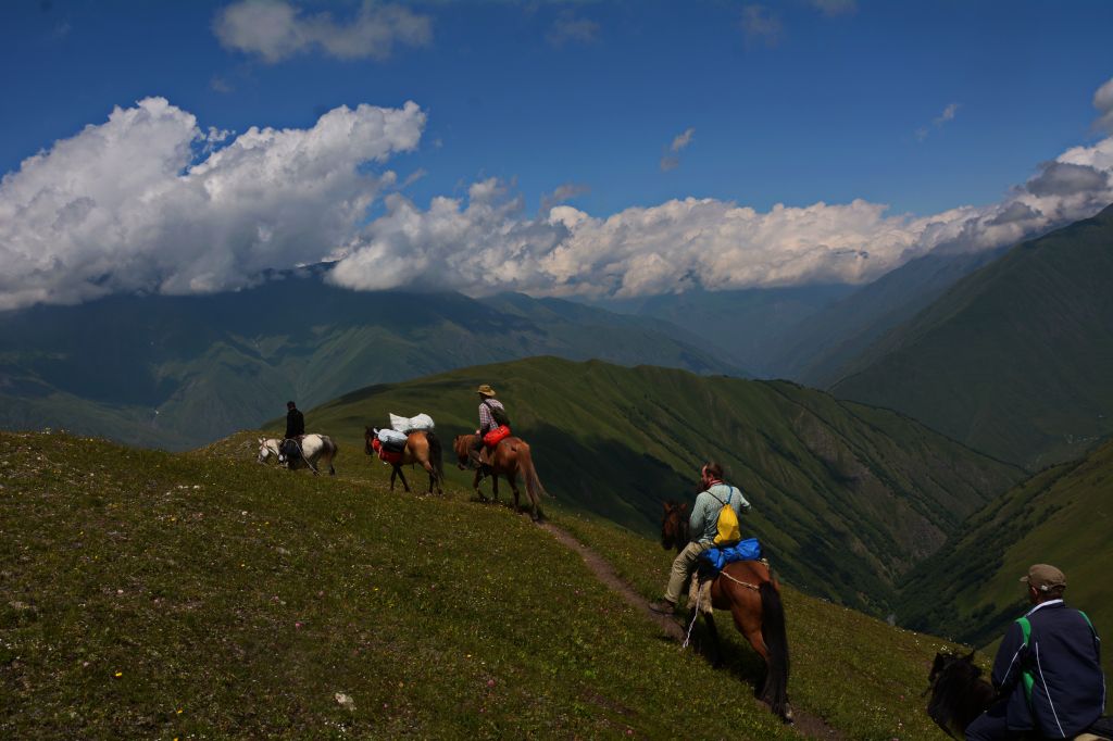 Конный треккинг из Тушети в Хевсурети