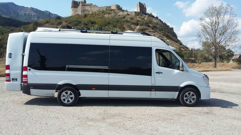 სვანეთის დღიანი ტური ძალიან დაბალ -