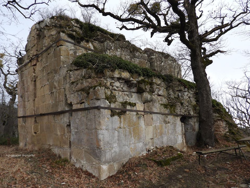 ზედაზენი, ნავდარაანთკარი, ბზიანა