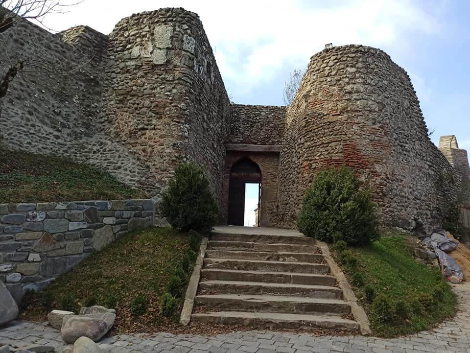 ზედაზენი, ნავდარაანთკარი, ბზიანა