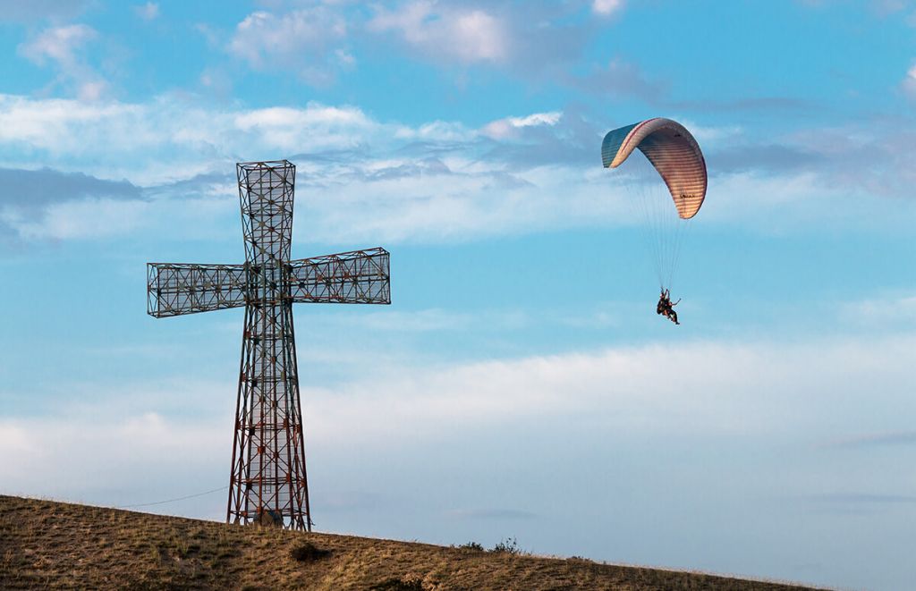 იფრინე პარაპლანით