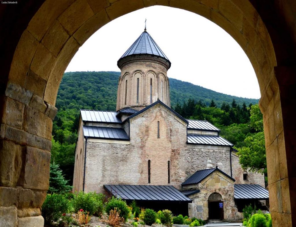 ;  და  ივნისის ,  და  დღიანი ტურები