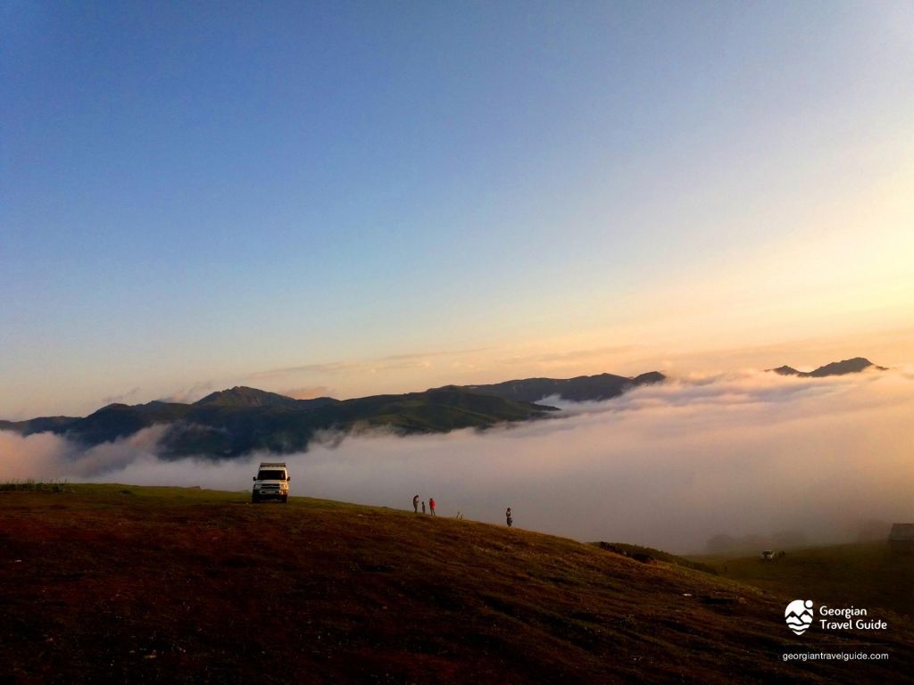 Tour on Gomi mountain