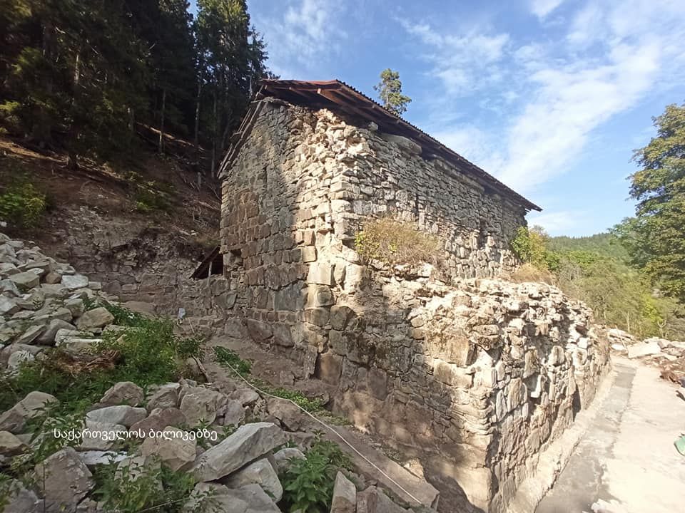 ბოშური, წეროსხევი, ვერეს ღვთისმშობლის ტაძარი,ატენის სიონი და ა.შ.