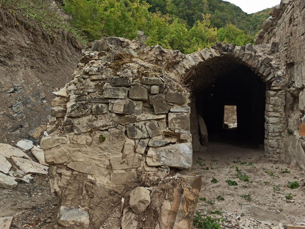 ბოშური, წეროსხევი, ვერეს ღვთისმშობლის ტაძარი,ატენის სიონი და ა.შ.