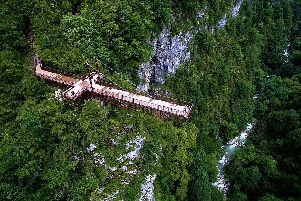 ოკაცეს კანიონი, კინჩხას ჩანჩქერი, ლომინას ტბა