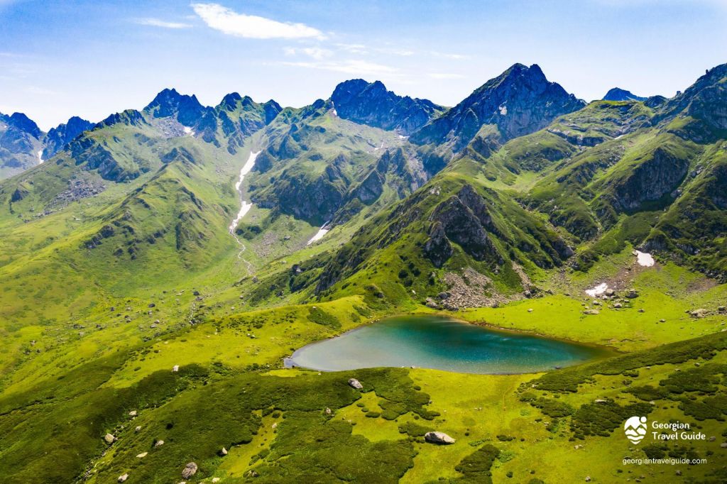 მოირონინე ლებარდეს დიდი და პატარა ტობა