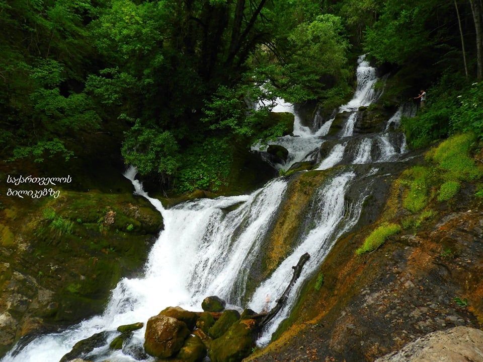 ლეჩხუმი: ქულბაქი: ტბა და ჩანჩქერი, ცაგერი, რაჩხის ჩანჩქერი