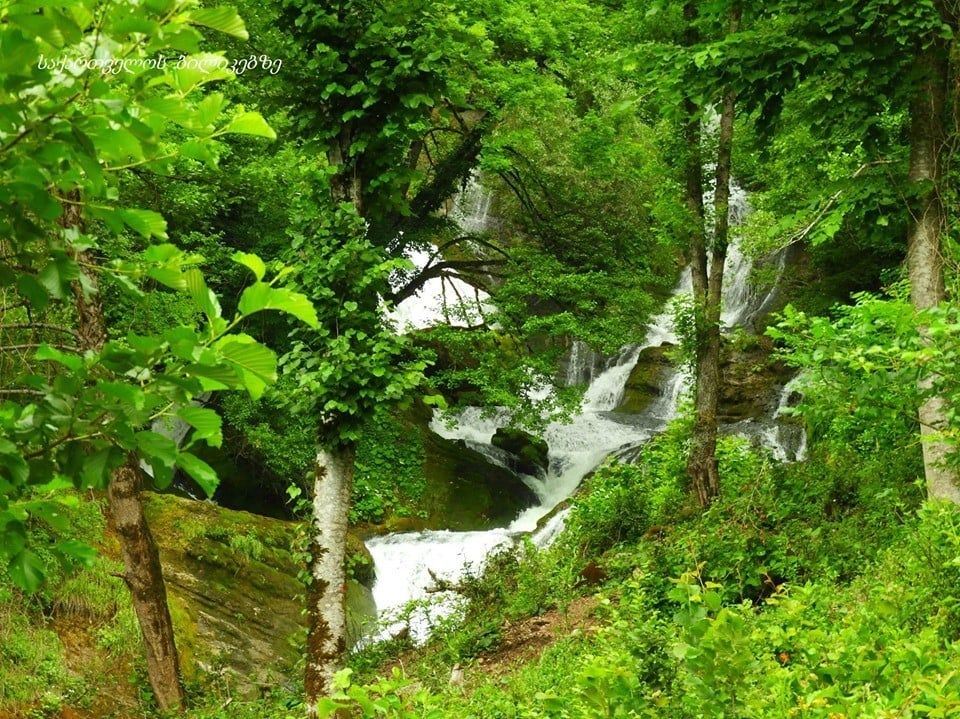 ლეჩხუმი: ქულბაქი: ტბა და ჩანჩქერი, ცაგერი, რაჩხის ჩანჩქერი