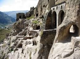 სამცხე-ჯავახეთი : ბორჯომი - მწვანე მონასტერი - რაბათი - ხერთვისის ციხე - ვანის ქვაბები - ვარძია. . .