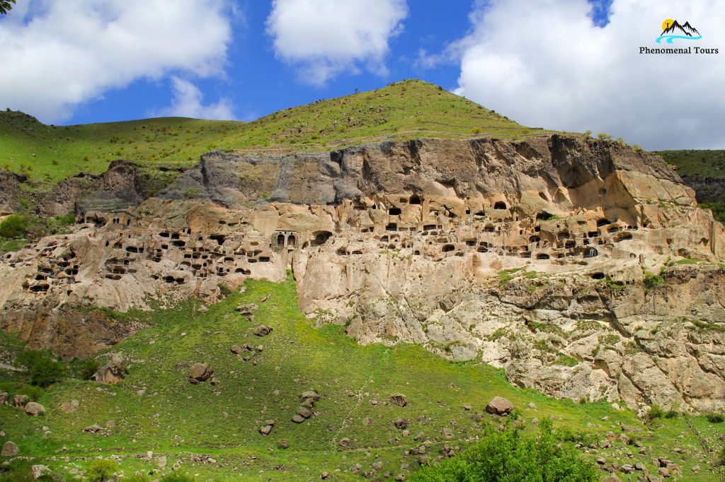 ONE DAY TOUR IN Vardzia