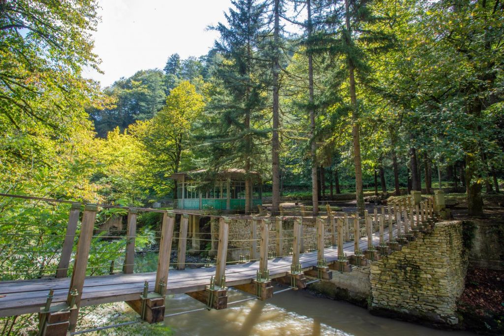 დროში მოგზაურობა - ვანის ღირსშესანიშნაობები