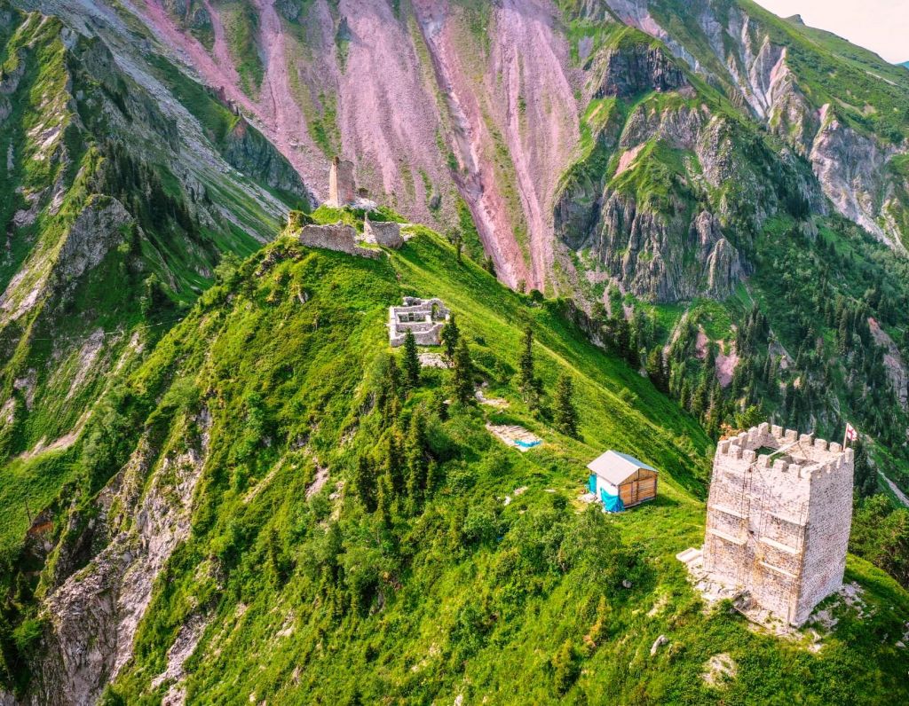 -- სექტემბერი _ ზემო აჭარის სამდღიანი ტური