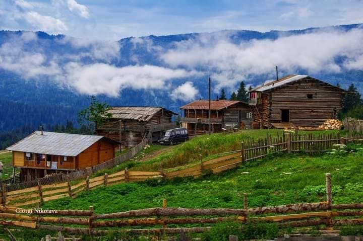 -- სექტემბერი _ ზემო აჭარის სამდღიანი ტური