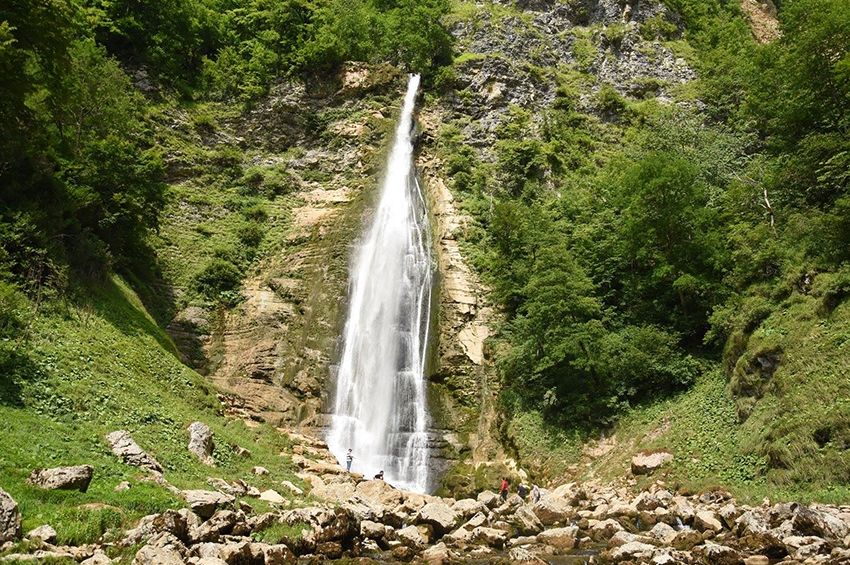 სამეგრელო - აგვისტო , დღიანი განსხვავებული ტური : აბედათის ციხე-სიმაგრე , ავჰესის ჩანჩქერი.ბალდის კანიონი, კაღუს ჩანჩქერი. წაჩხურუს მთავარანგელოზის ეკლესია და მრავალი სვა