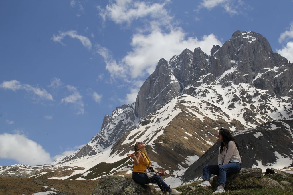 ჯუთა-ჭაუხები / ჯუთას ჩანჩქერი, ჯუთას ტბა, მეხუთე სეზონი