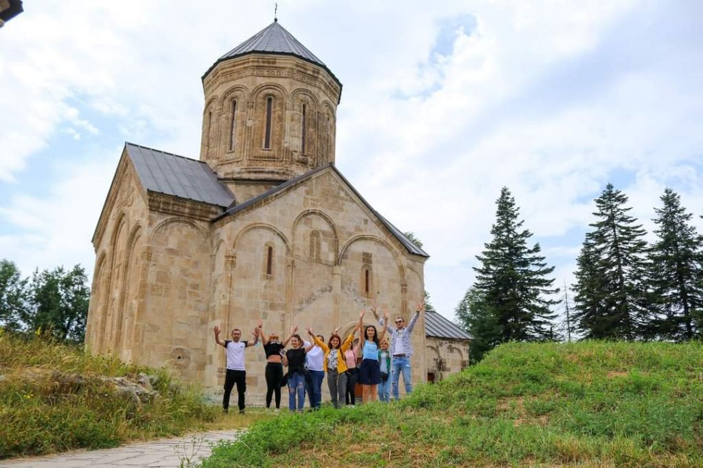 დღიანი ტური შემოდგომის რაჭასა და იმერეთში! - სექტემბერი