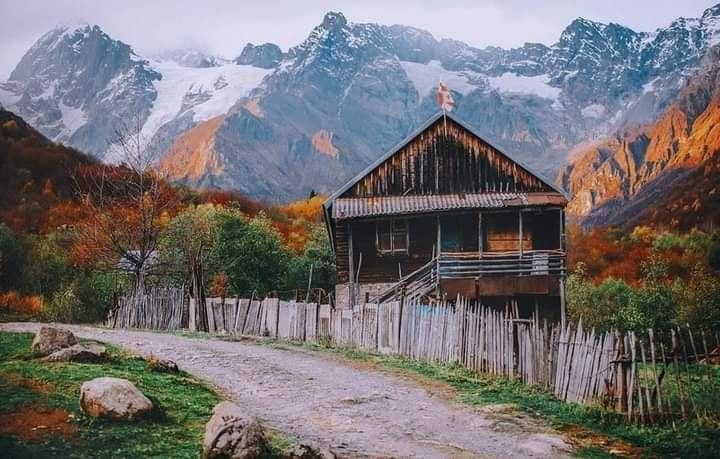 - სექტემბერი - რაჭის ორდღიანი ტური