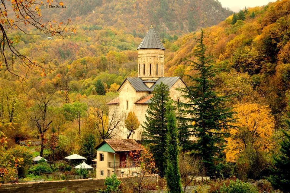 - სექტემბერი - რაჭის ორდღიანი ტური