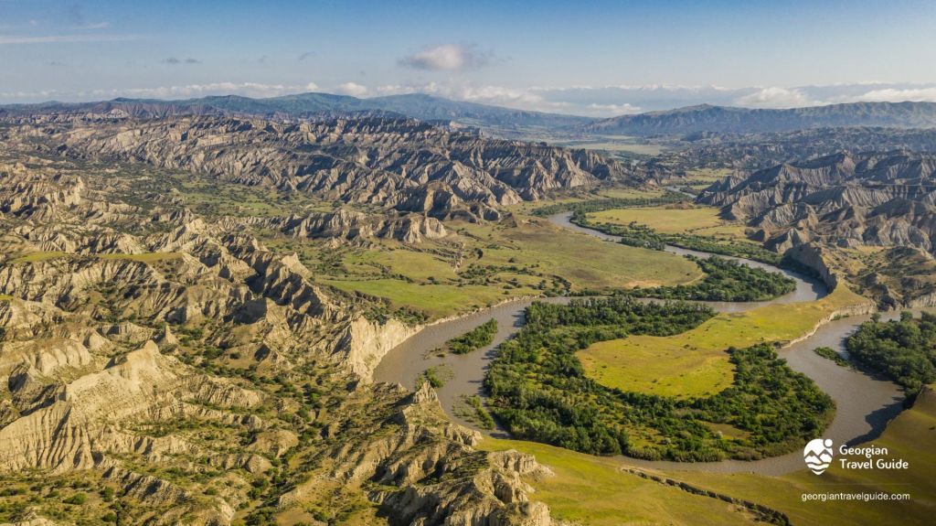 ვაშლოვანი - მიჯნისყურე / ჯიპ ტური