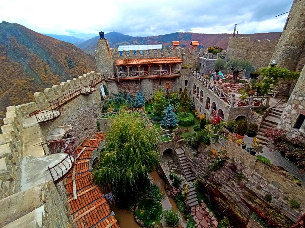 ერთდღიანი ჯიპ-ტური ძამას ხეობაში! ყინწვისი, ორთუბანი, მზოვრეთი, სარკინეთი, ქოზიფა, ზემო და ქვემო შუანო, შუანოს მთა და ულამაზესი ბატეთის ტბა ❤️❤️❤️