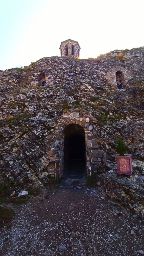 ერთდღიანი ჯიპ-ტური ძამას წმინდა ხეობაში! ყინწვისი, ორთუბანი, მზოვრეთი, სარკინეთი, ქოზიფა, შუანოს მთა და ულამაზესი ბატეთის ტბა ❤️❤️❤️