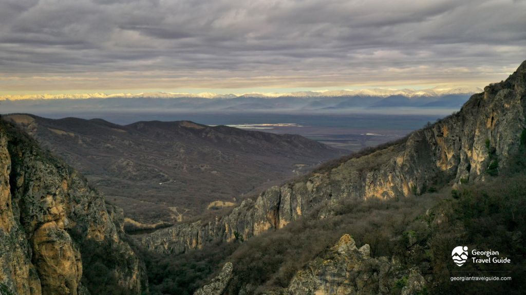 ვაშლოვანი აქცია ტური ! სულ ! + პანტიშარა, არწივის ხეობა, ელია, დათვის ხევი, მერცხლების ქალაქი