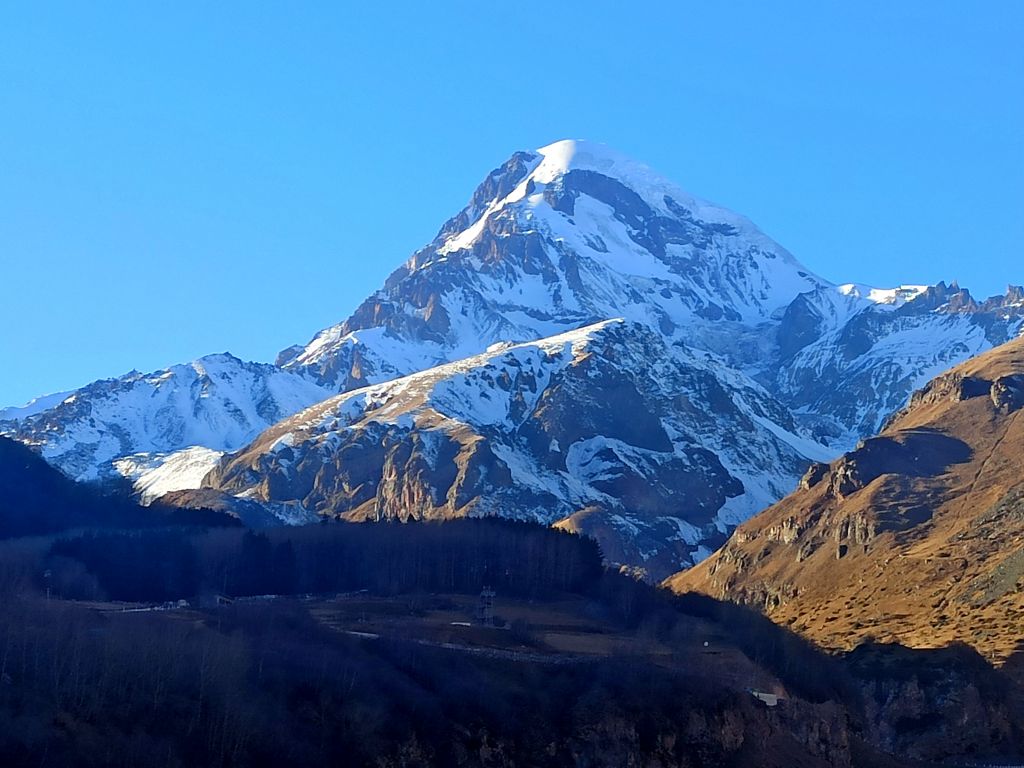 ერთდღიანი ჯიპ-ტური დათოვლილ ყაზბეგში ❄️❄️❄️