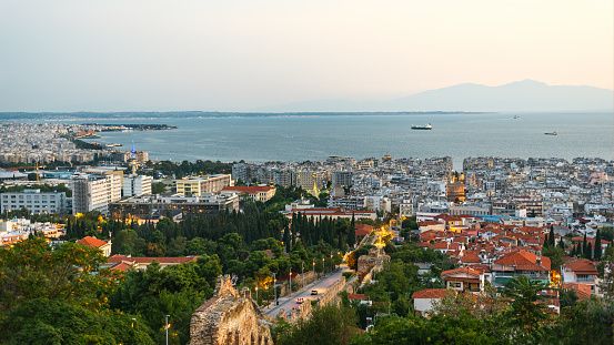 იმოგზაურე სალონიკში