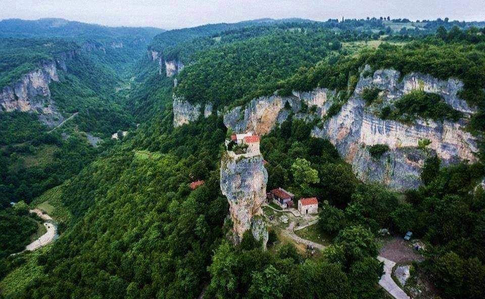 ჭიათურის დღიანი ტური