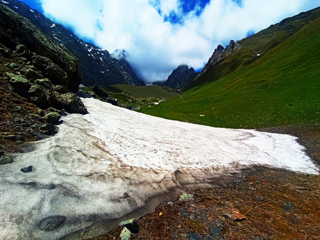 ერთდღიანი ჯიპ-ტური აბუდელაურის ფერად ტბებზე ❤️❤️❤️